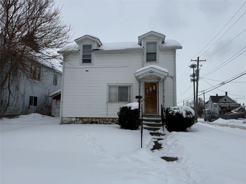 1060 E 24th St, Erie, PA, 16503-2305 | Card Image