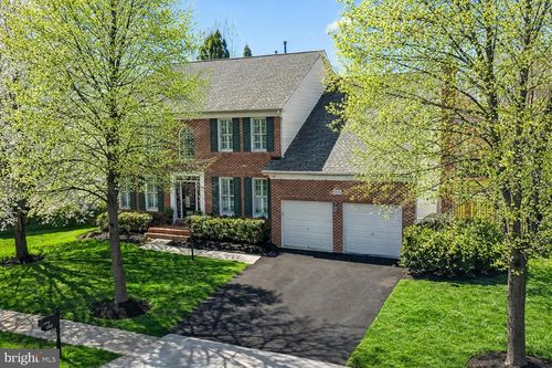 22817 Portico Pl, BRAMBLETON, VA, 20148-6945 | Card Image