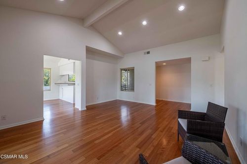 203-460 Arbor Lane Ct, Thousand Oaks, CA, 91360-7203 | Card Image