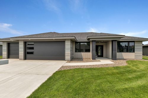 2127 Tamarack Dr, Saint Cloud, MN, 56301-4571 | Card Image