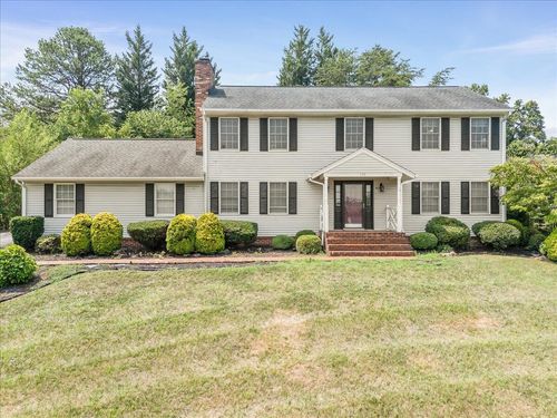 176 Mcintosh Rd, Roanoke, VA, 24019-8425 | Card Image