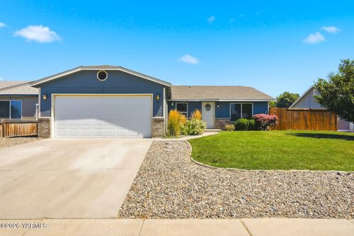 127 Northstone Pkwy, Zillah, WA, 98953-9156 | Card Image