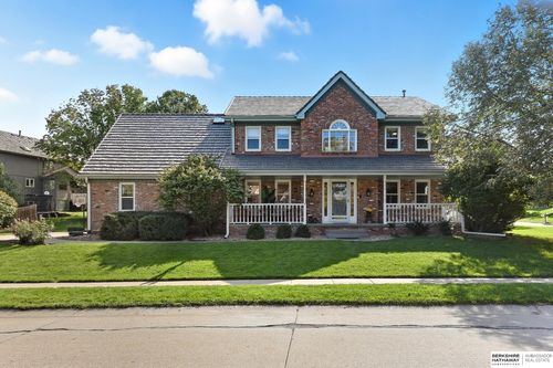 16715 L St, Omaha, NE, 68135-1327 | Card Image