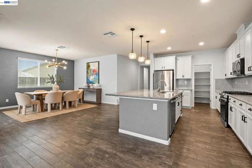 917 Talaria Ct, Oakley, CA, 94561-5085 | Card Image