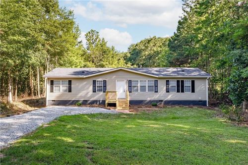 181 Cherry Cir, Hartwell, GA, 30643-1209 | Card Image