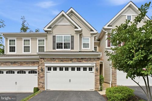 244 Clermont Dr, NEWTOWN SQUARE, PA, 19073-4441 | Card Image
