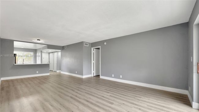APT-203 - 3571 Inverrary Dr, Condo with 2 bedrooms, 2 bathrooms and null parking in Lauderhill FL | Image 5