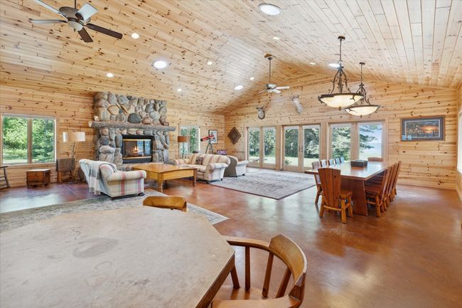 Great Room | Image 12