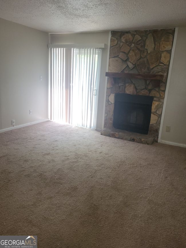 6330 Holcomb Way, Home with 2 bedrooms, 3 bathrooms and null parking in norcross GA | Image 6