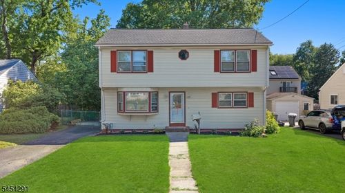 150 Barbara Dr, North Plainfield, NJ, 07062-2401 | Card Image