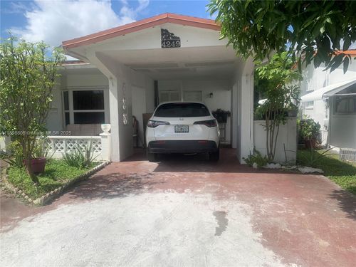 4249 Nw 50th Ter, Lauderdale Lakes, FL, 33319-4678 | Card Image