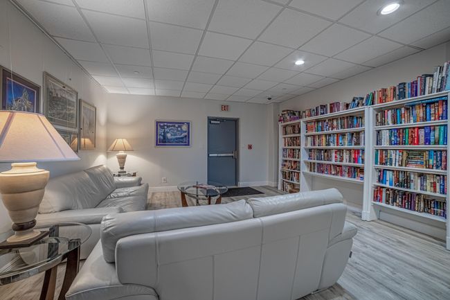 APT-507 - 405 N Ocean Blvd, Condo with 2 bedrooms, 2 bathrooms and null parking in Pompano Beach FL | Image 24