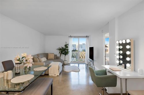 apt-816-1020 Meridian Ave, Miami Beach, FL, 33139-8336 | Card Image