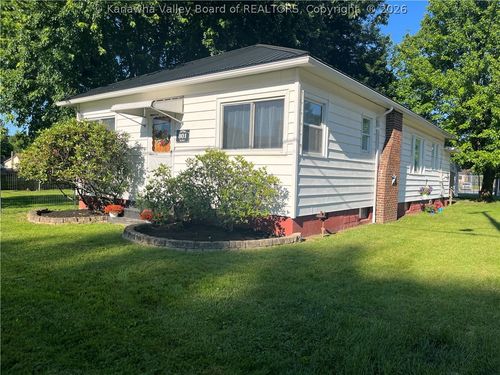 801 4th Street, New Haven, WV, 25265 | Card Image