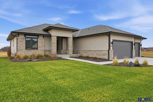 9833 S 42nd St, Lincoln, NE, 68516-3012 | Card Image