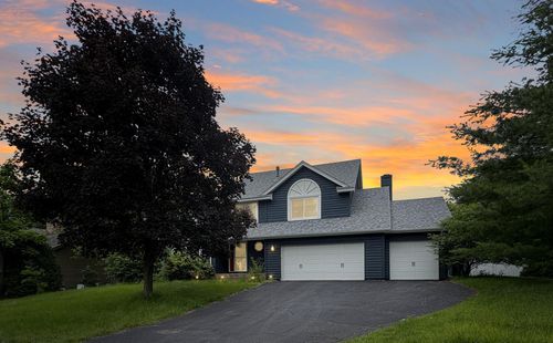 15612 Canyon Rdg, Eden Prairie, MN, 55347-1405 | Card Image
