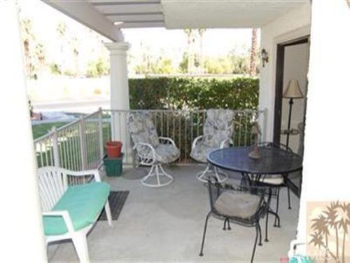 q123-2001 E Camino Parocela, Palm Springs, CA, 92264 | Card Image