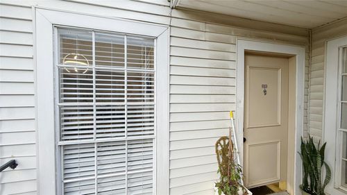 unit-c13-9809 Richmond Ave, Houston, TX, 77042-4520 | Card Image