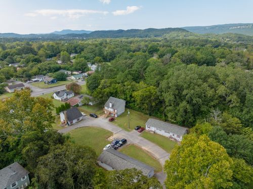 126 S Liner St, Rossville, GA, 30741-1956 | Card Image