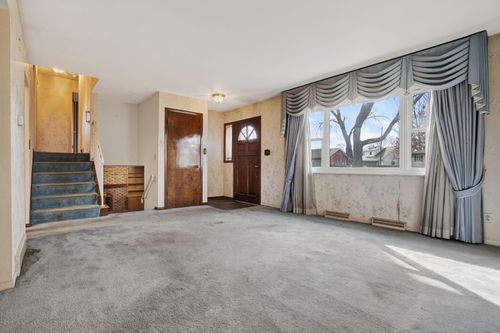 4840 Almont Dr, Columbus, OH, 43229-6306 | Card Image