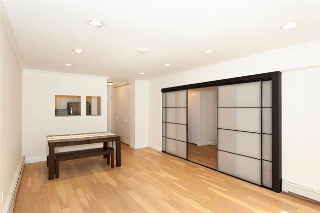 APT-3C - 650 Shore Rd, Condo with 1 bedrooms, 1 bathrooms and null parking in Long Beach NY | Image 4
