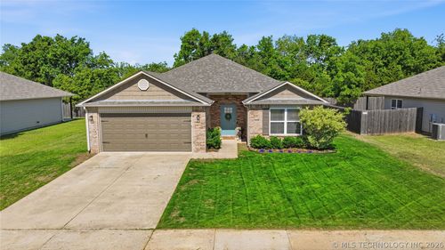 10714 N 100th Eastavenue, Owasso, OK, 74055 | Card Image