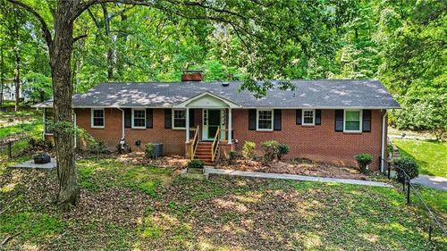 100 Malvern Ct, Winston-Salem, NC, 27106-3646 | Card Image