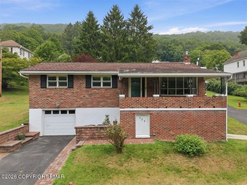 722 South Ave, Jim Thorpe, PA, 18229-1120 | Card Image