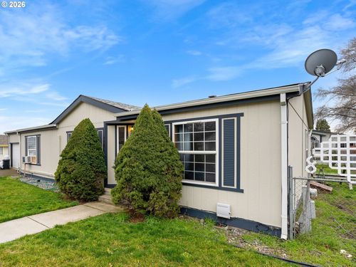 936 Honey Do St, The Dalles, OR, 97058-4262 | Card Image