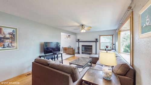 7215 S 37th Pl, FRANKLIN, WI, 53132-9459 | Card Image