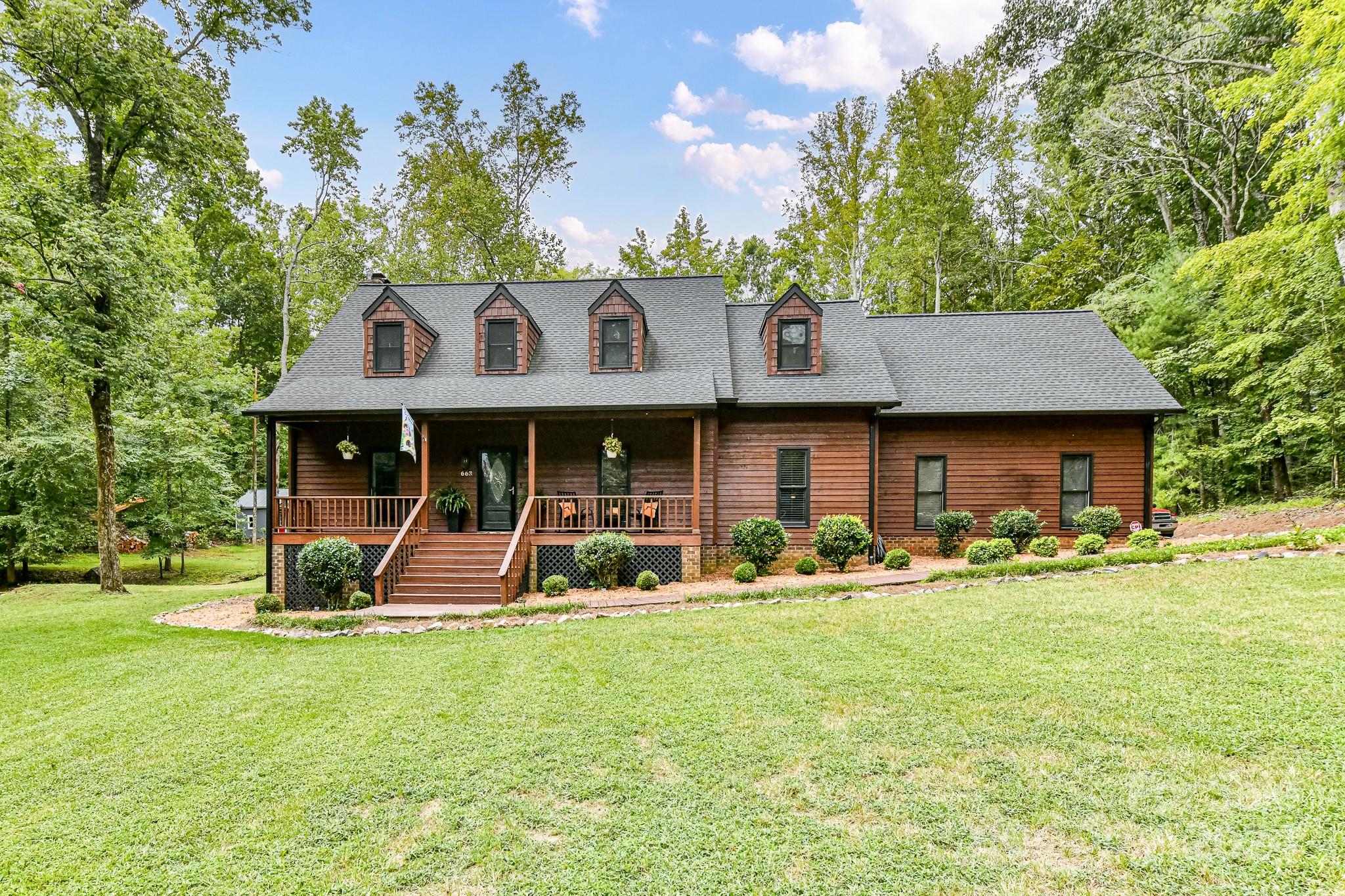 Chadbourne Ave, Concord, NC 28027