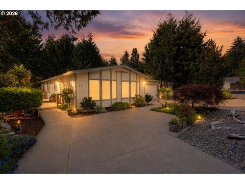 10 Seagrove Loop, LincolnCity, OR, 97367 | Card Image