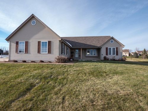 N566 Westview Drive, Ashippun, WI, 53066 | Card Image