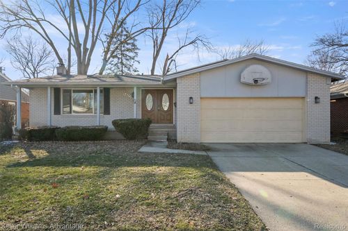 14377 Cranston St, Livonia, MI, 48154-4250 | Card Image