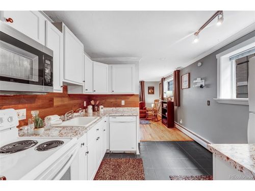 apt-101-1 S Pennsylvania St, Denver, CO, 80209-1901 | Card Image