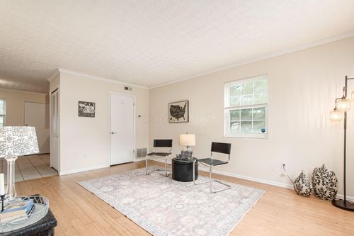 3027 Sunset Dr, Columbus, OH, 43202-1994 | Card Image