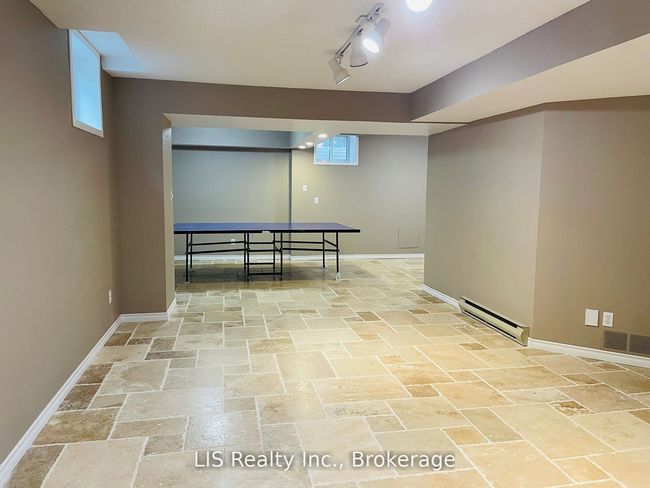 109 Treegrove Cir, House other with 5 bedrooms, 6 bathrooms and 5 parking in Aurora ON | Image 25
