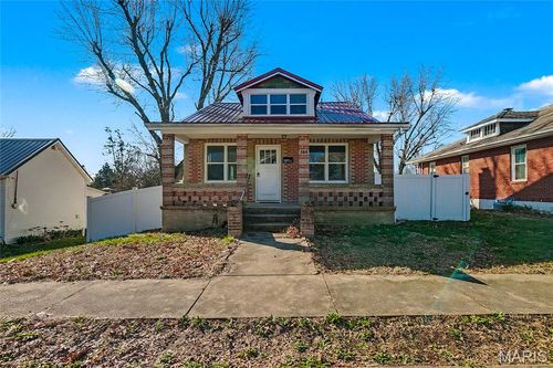 504 E Pear Ave, Owensville, MO, 65066-1143 | Card Image