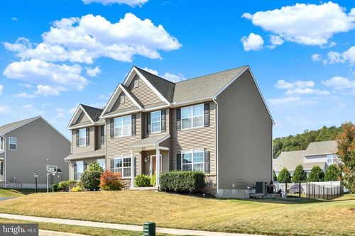 313 Lamp Post Ln, Etters, PA, 17319-8941 | Card Image