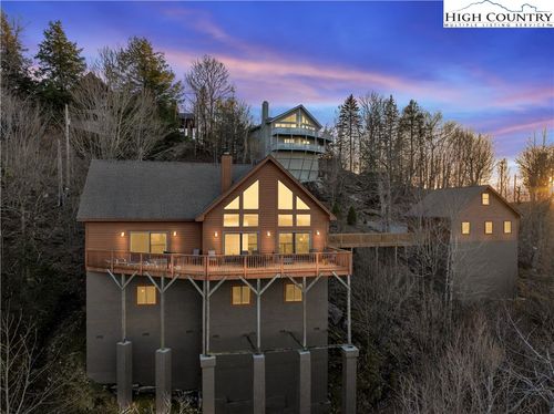 138 Hawthorn Rd, Beech Mountain, NC, 28604-8082 | Card Image