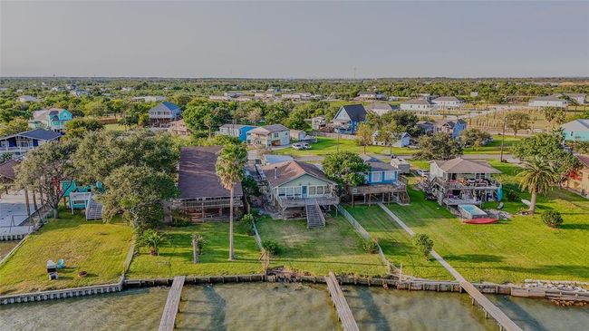1437 John St, House other with 2 bedrooms, 3 bathrooms and null parking in San Leon TX | Image 15