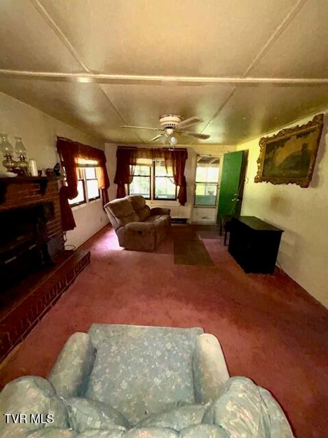 11616 Alfred Cox Dr, House other with 3 bedrooms, 1 bathrooms and null parking in Pound VA | Image 18