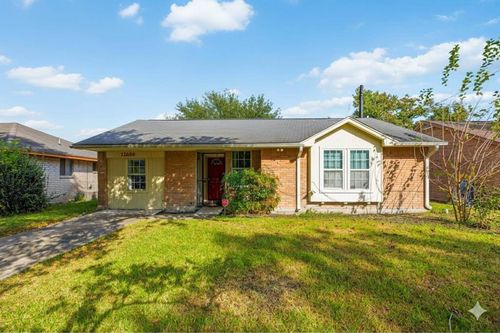 12659 Chiswick Rd, Houston, TX, 77047-2016 | Card Image