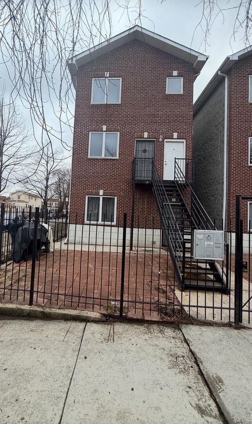 1401 S Kedvale Ave, Chicago, IL, 60623-1127 | Card Image