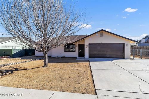 3549 N Navajo Dr, Prescott Valley, AZ, 86314-8216 | Card Image