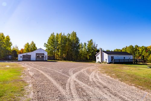 {{alt}} | Card Image