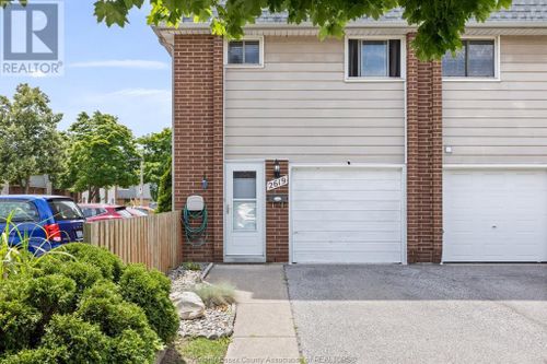 2619 Vine Crt, Windsor, ON, N8T2X4 | Card Image