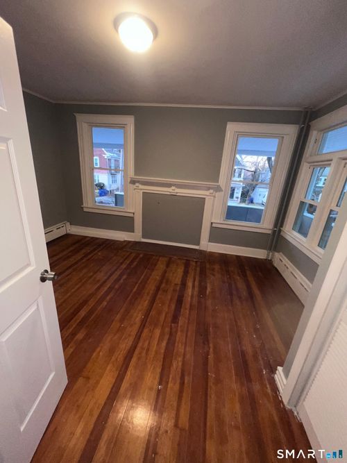 10 Fleming Street, Waterbury, CT, 06718 | Card Image