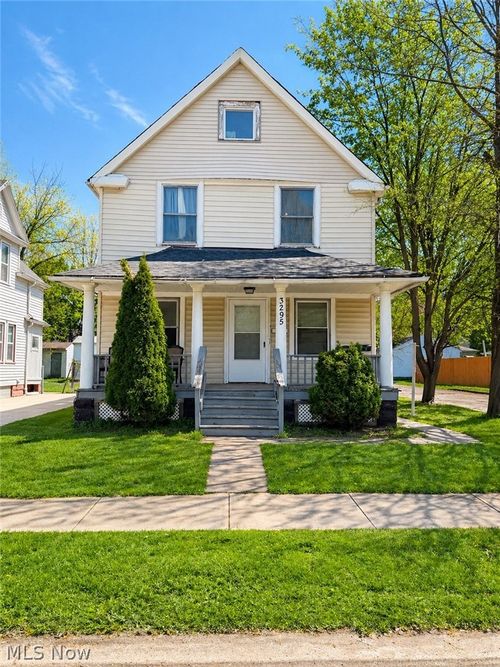 3295 W 56th St, Cleveland, OH, 44102-5761 | Card Image