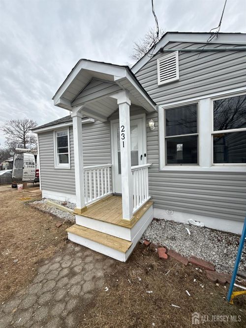 231 Hillcrest Ave, South Amboy, NJ, 08879-2710 | Card Image